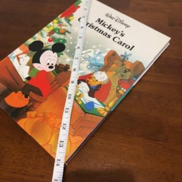Walt Disney Mickey’s Christmas Carol Vintage Book Pre-Owned. - Picture 10 of 15
